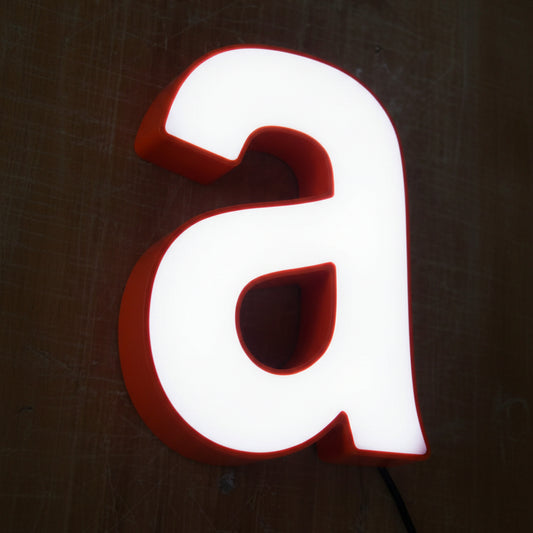 front lit LED channel letter sign illuminated acrylic letter signage storefront branding